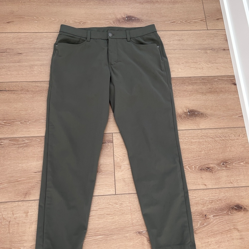 lululemon athletica Men's Pants - Dark Green